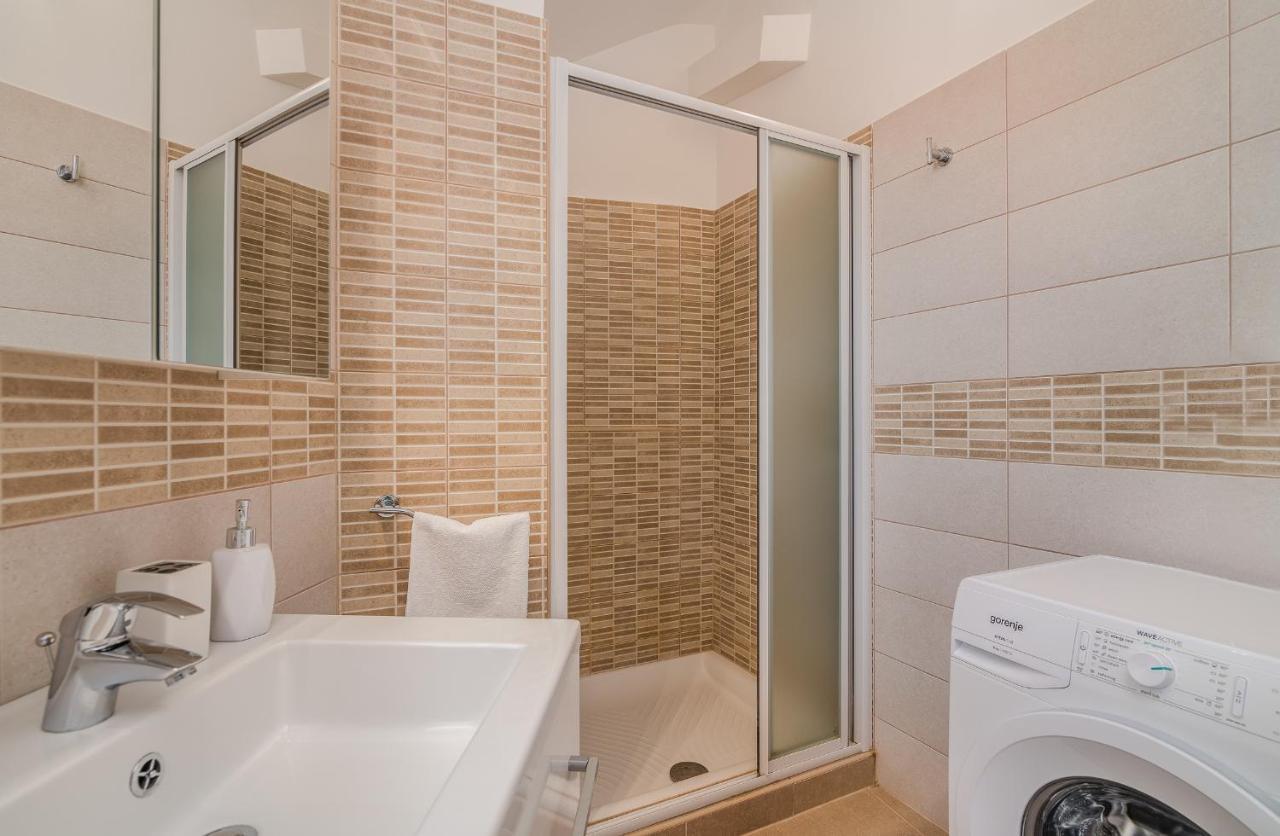 Apartment Marina มาลินสกา ภายนอก รูปภาพ